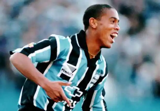 理层正在全 理层正在全