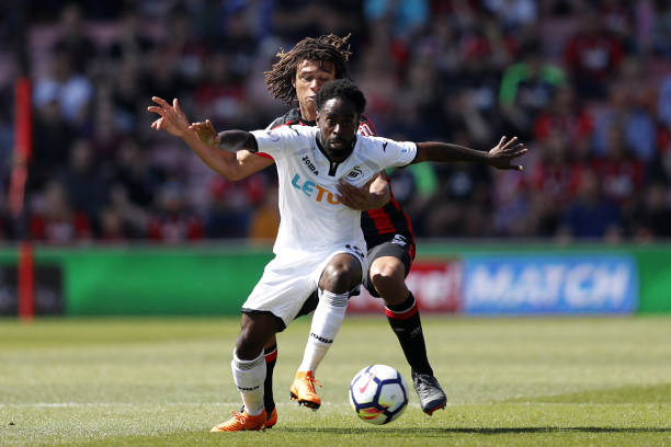 墨超赛场上 墨超赛场上