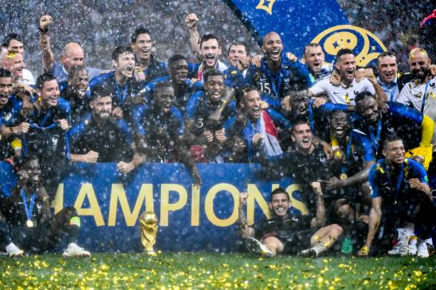 临危受命 临危受命